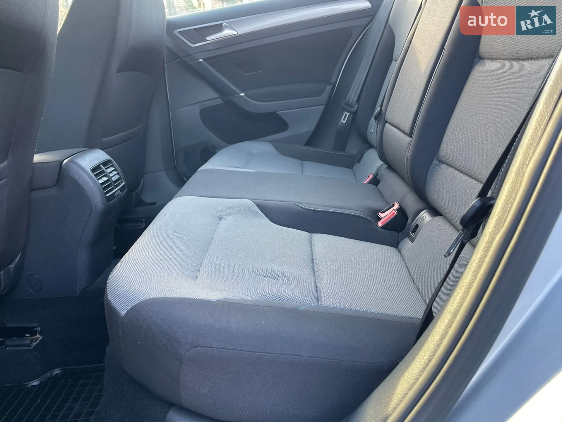 2014 Volkswagen Golf - мініатюра 23