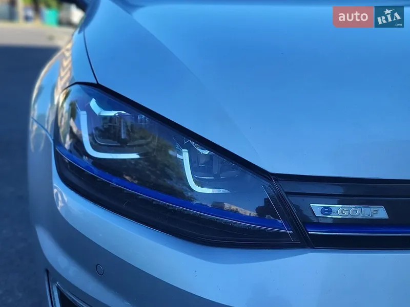 Volkswagen e-Golf 2015 VIN WVWZZZAUZGW902630 фото оголошення 15 з 40