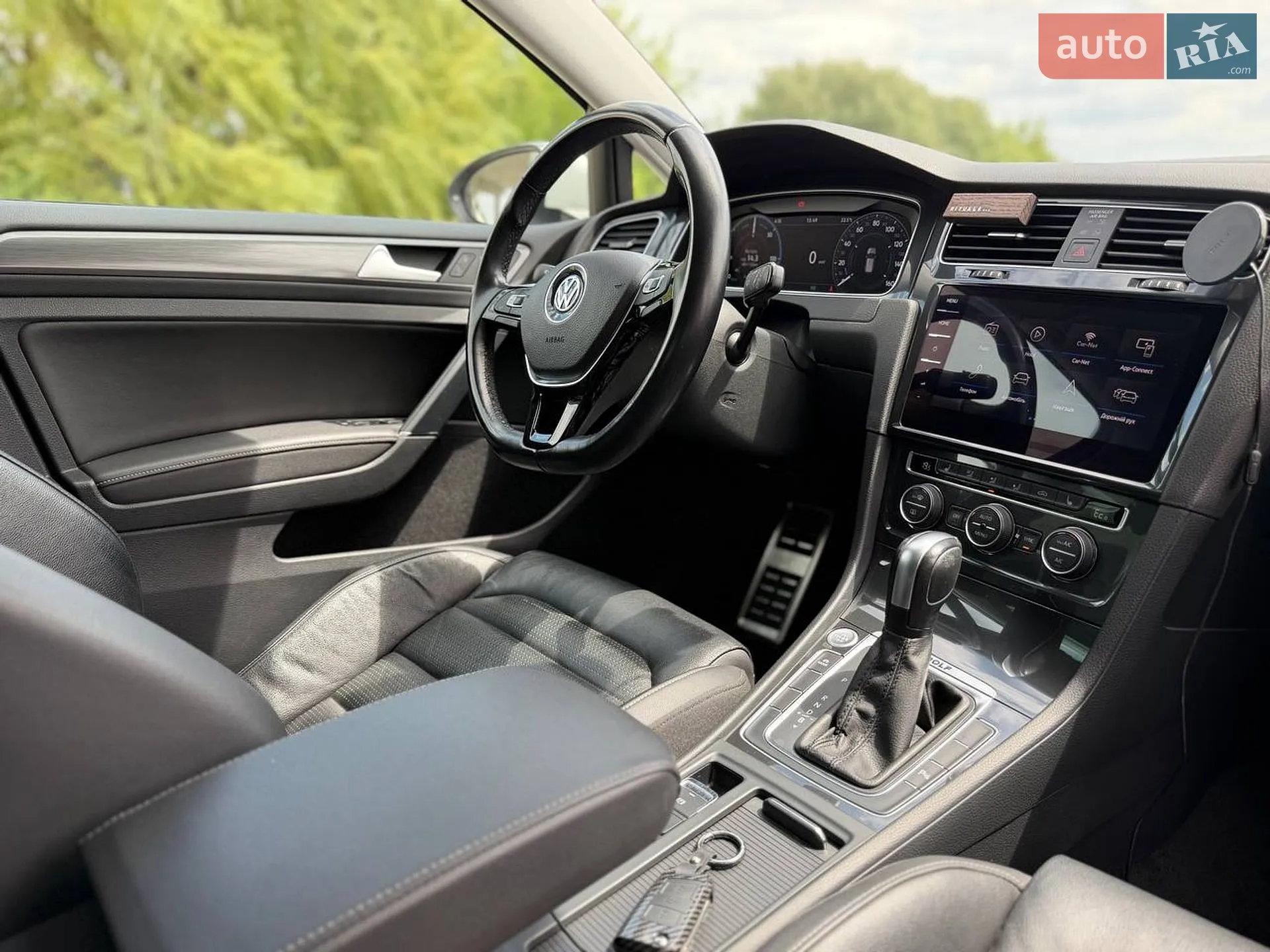 2020 Volkswagen Golf - мініатюра 26