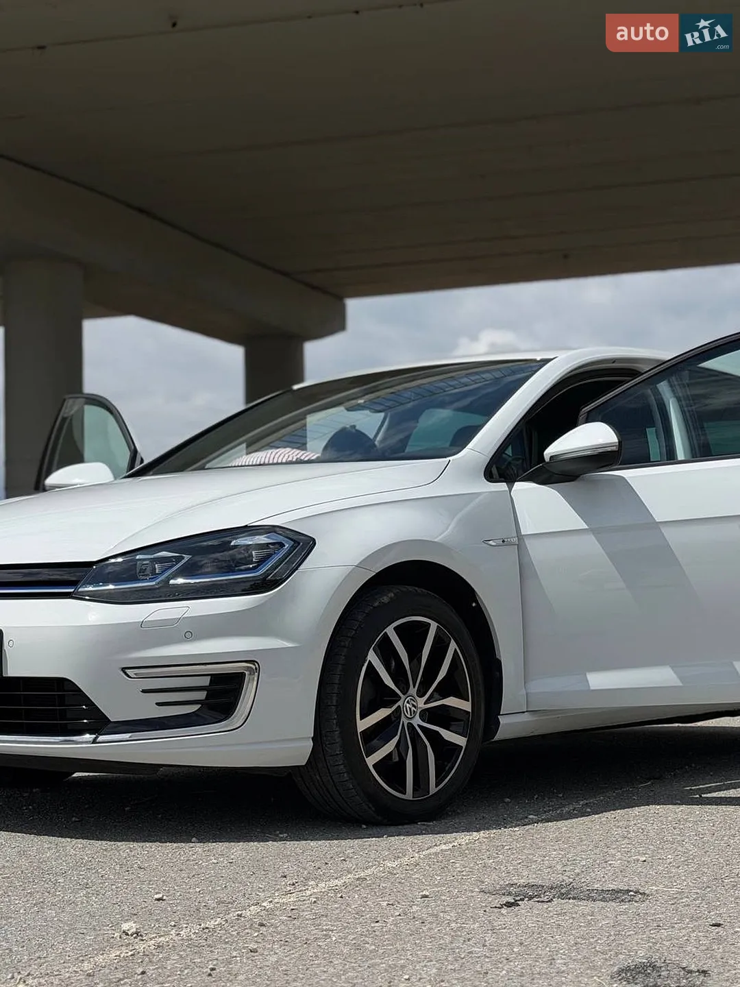 2020 Volkswagen Golf - мініатюра 10