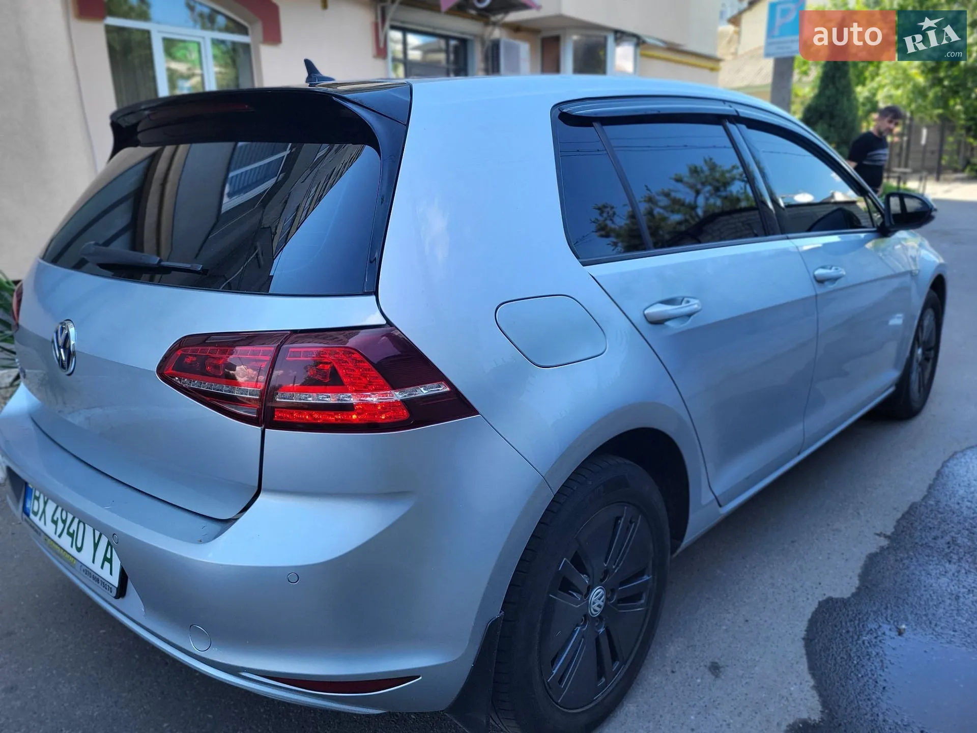 Volkswagen e-Golf 2015 VIN WVWZZZAUZGW902630 фото оголошення 64 з 73