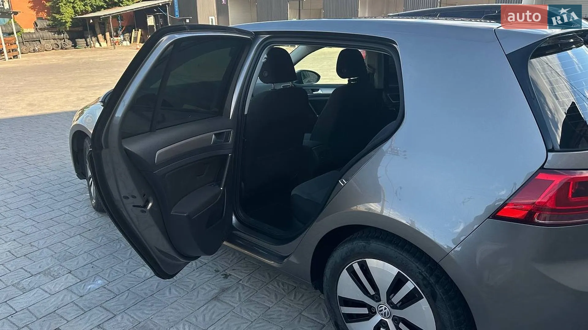 2016 Volkswagen Golf - мініатюра 11