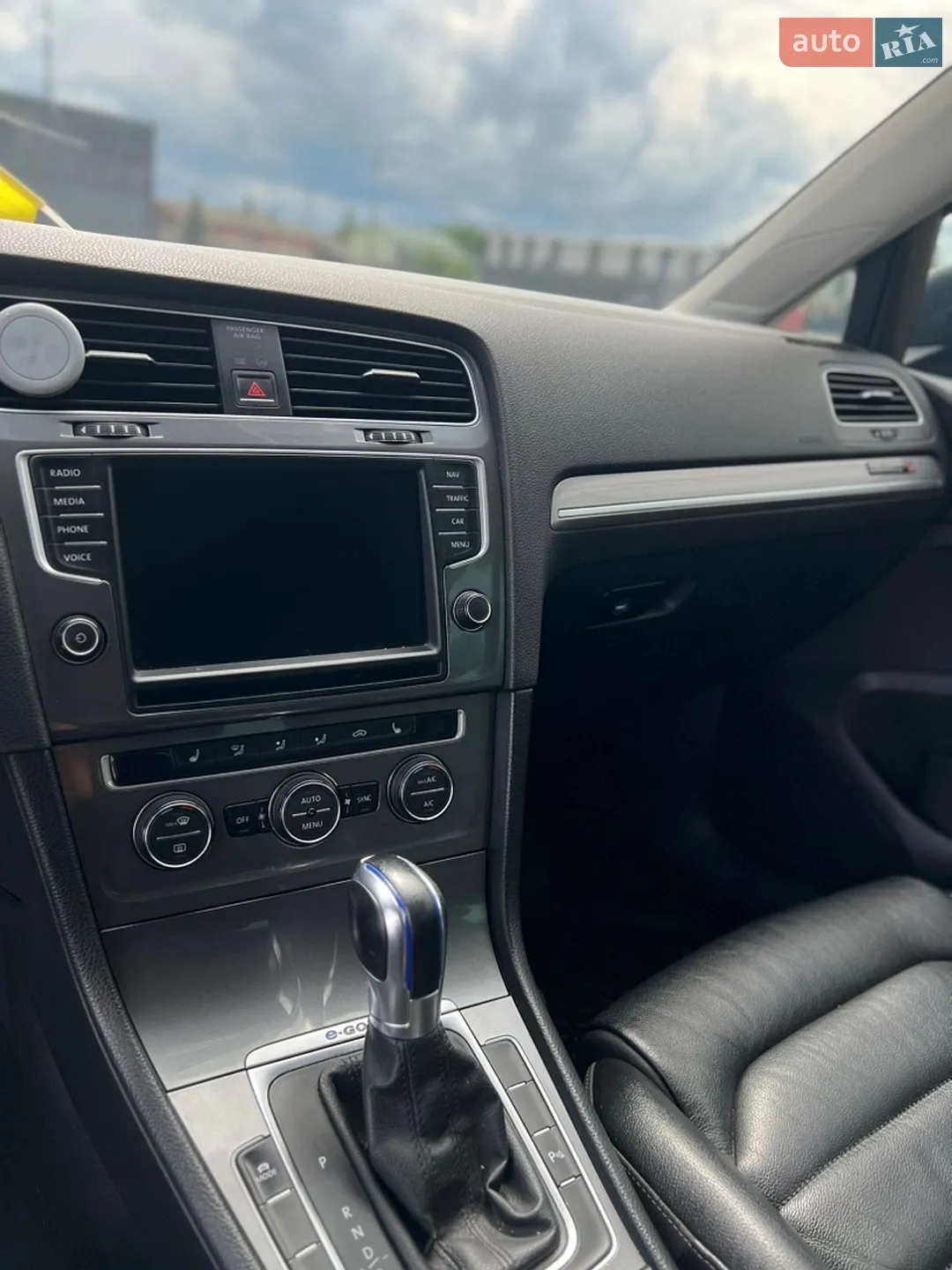 2015 Volkswagen Golf - мініатюра 18