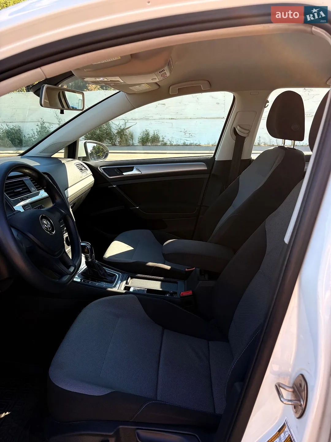 2015 Volkswagen Golf - мініатюра 15