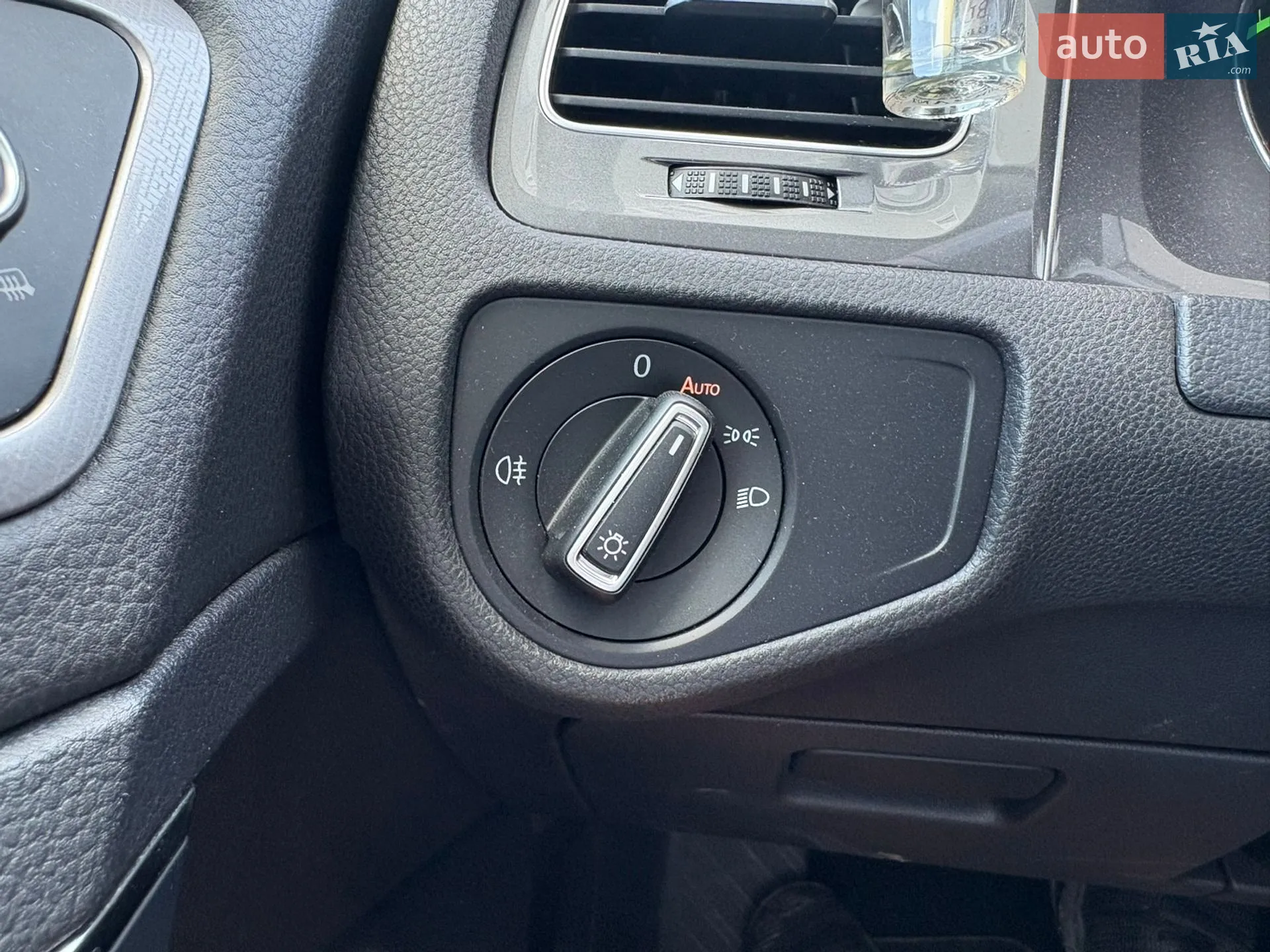 2014 Volkswagen Golf - мініатюра 11