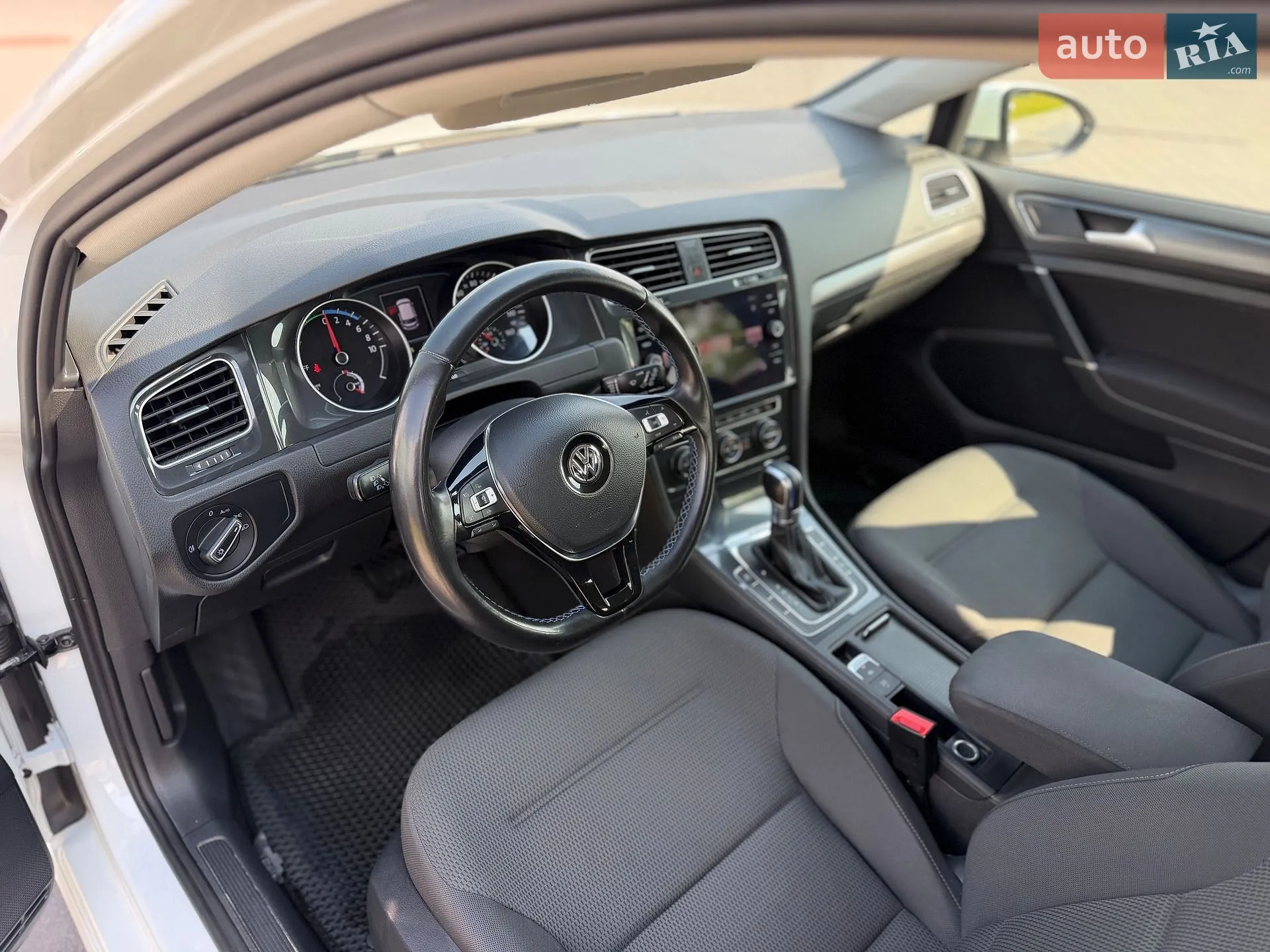 2019 Volkswagen Golf - мініатюра 21