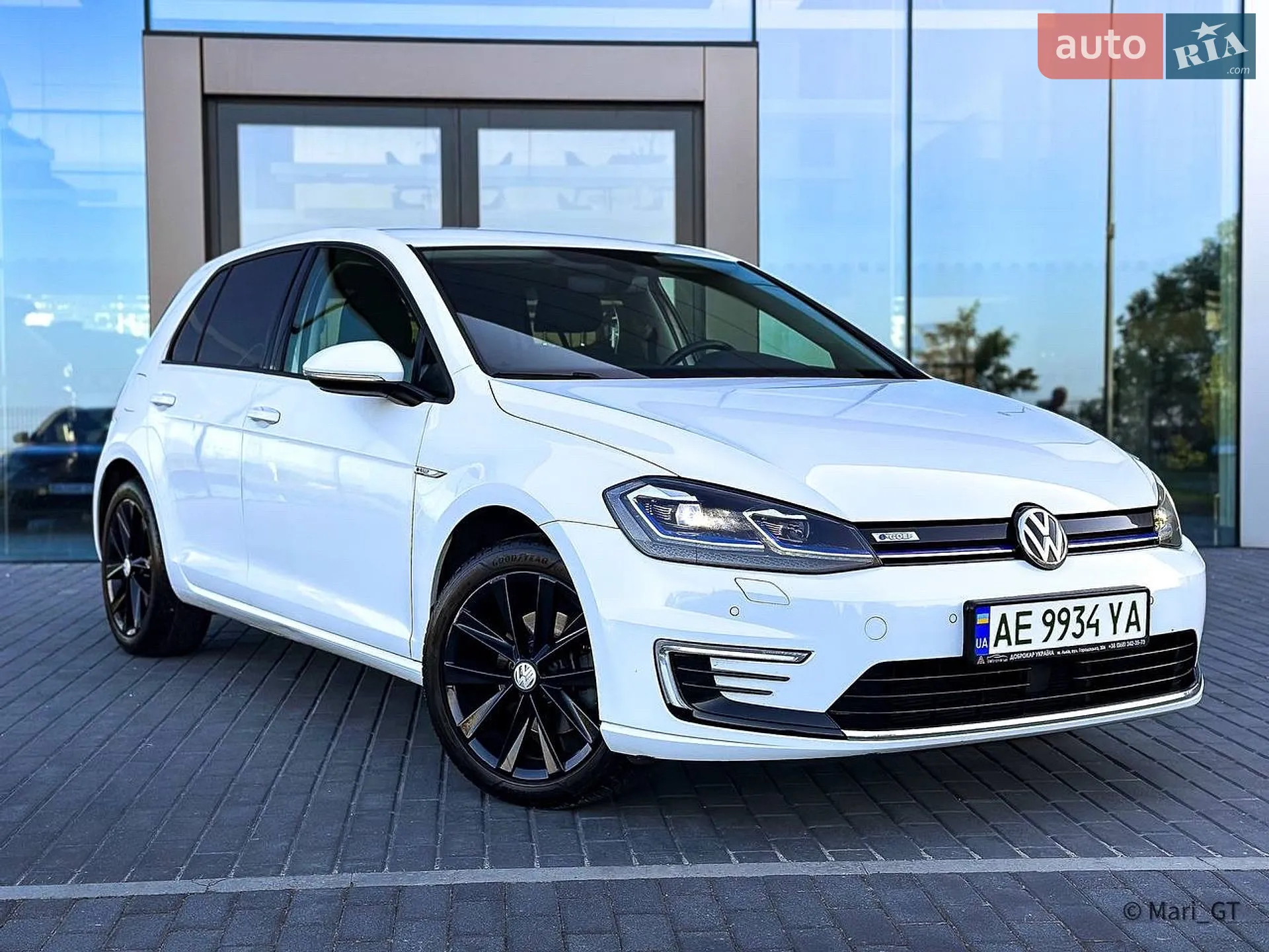 2019 Volkswagen Golf - мініатюра 2