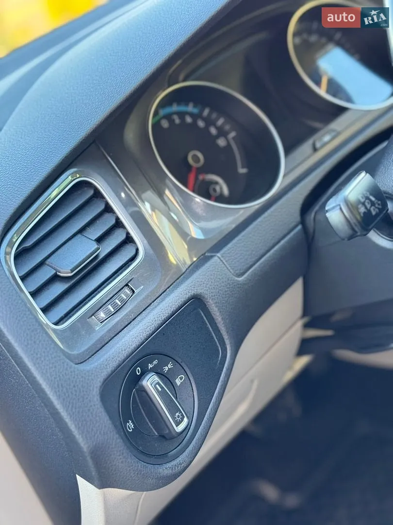 2015 Volkswagen Golf - мініатюра 37