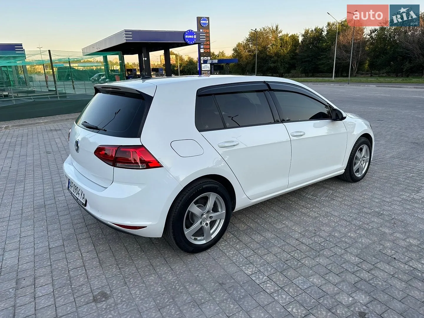 2016 Volkswagen Golf - мініатюра 6