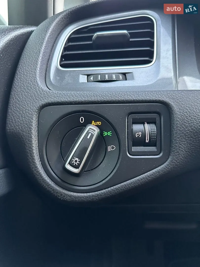 2016 Volkswagen Golf - мініатюра 22