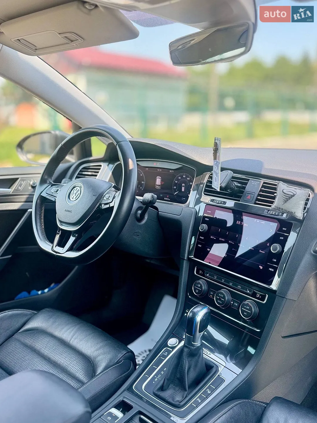 2019 Volkswagen Golf - мініатюра 4