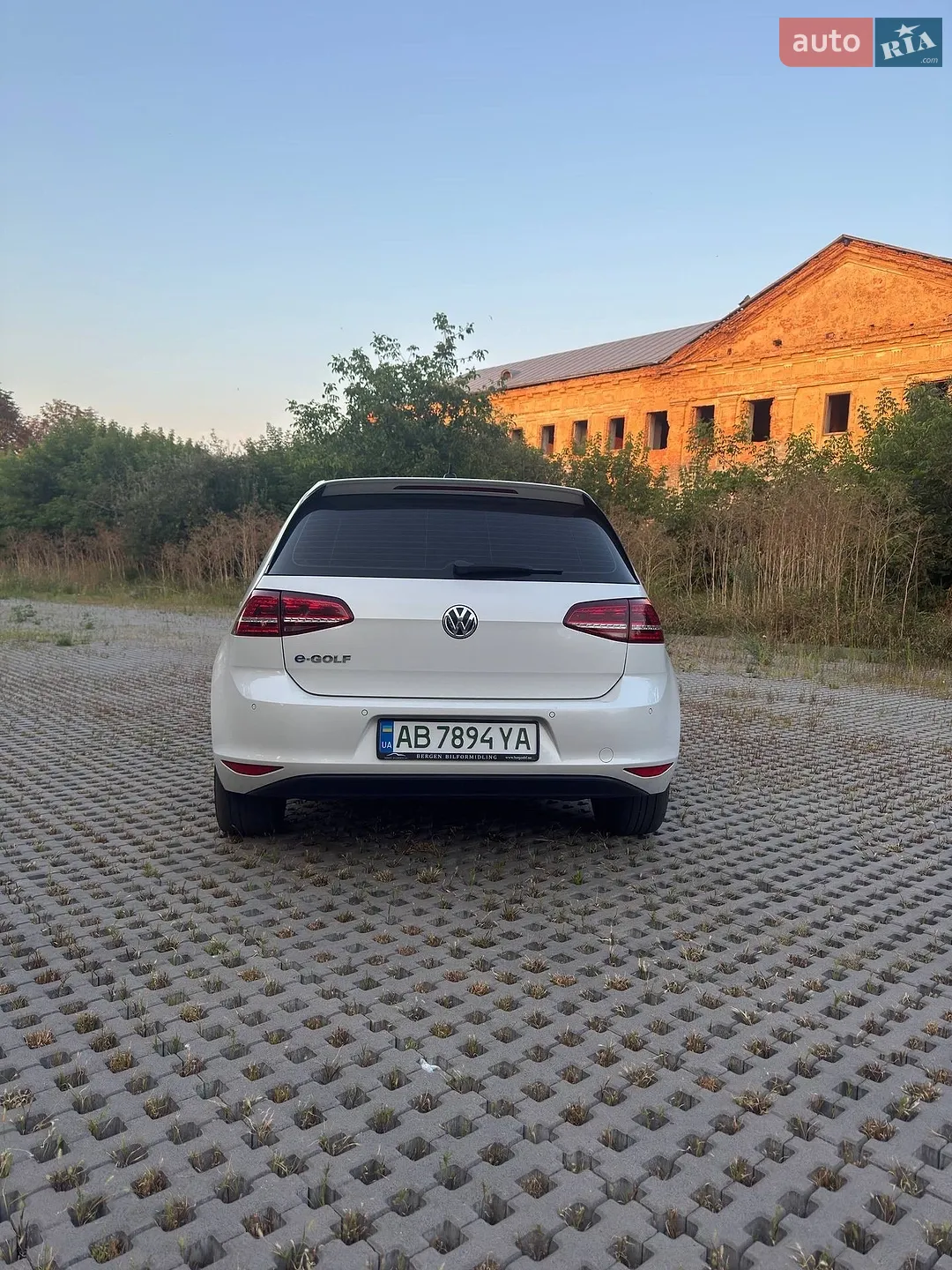 2014 Volkswagen Golf - мініатюра 4