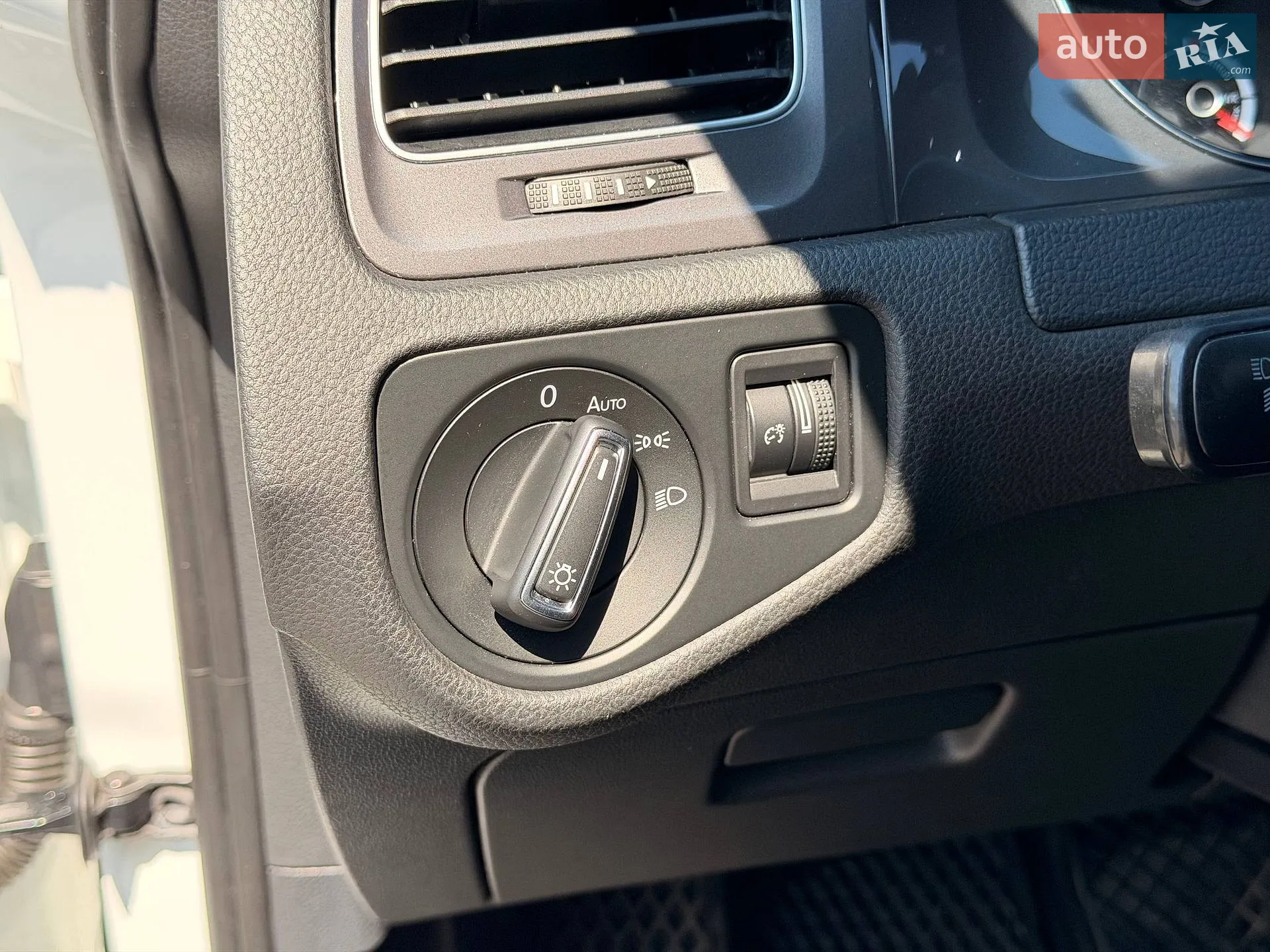 2016 Volkswagen Golf - мініатюра 43