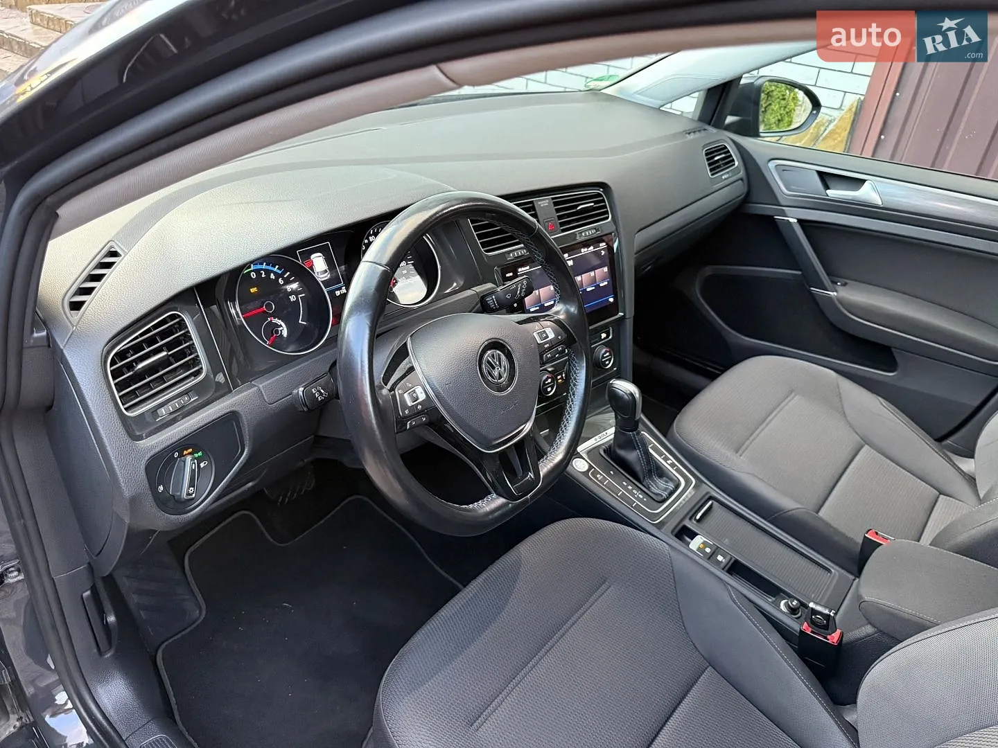 2020 Volkswagen Golf - мініатюра 15