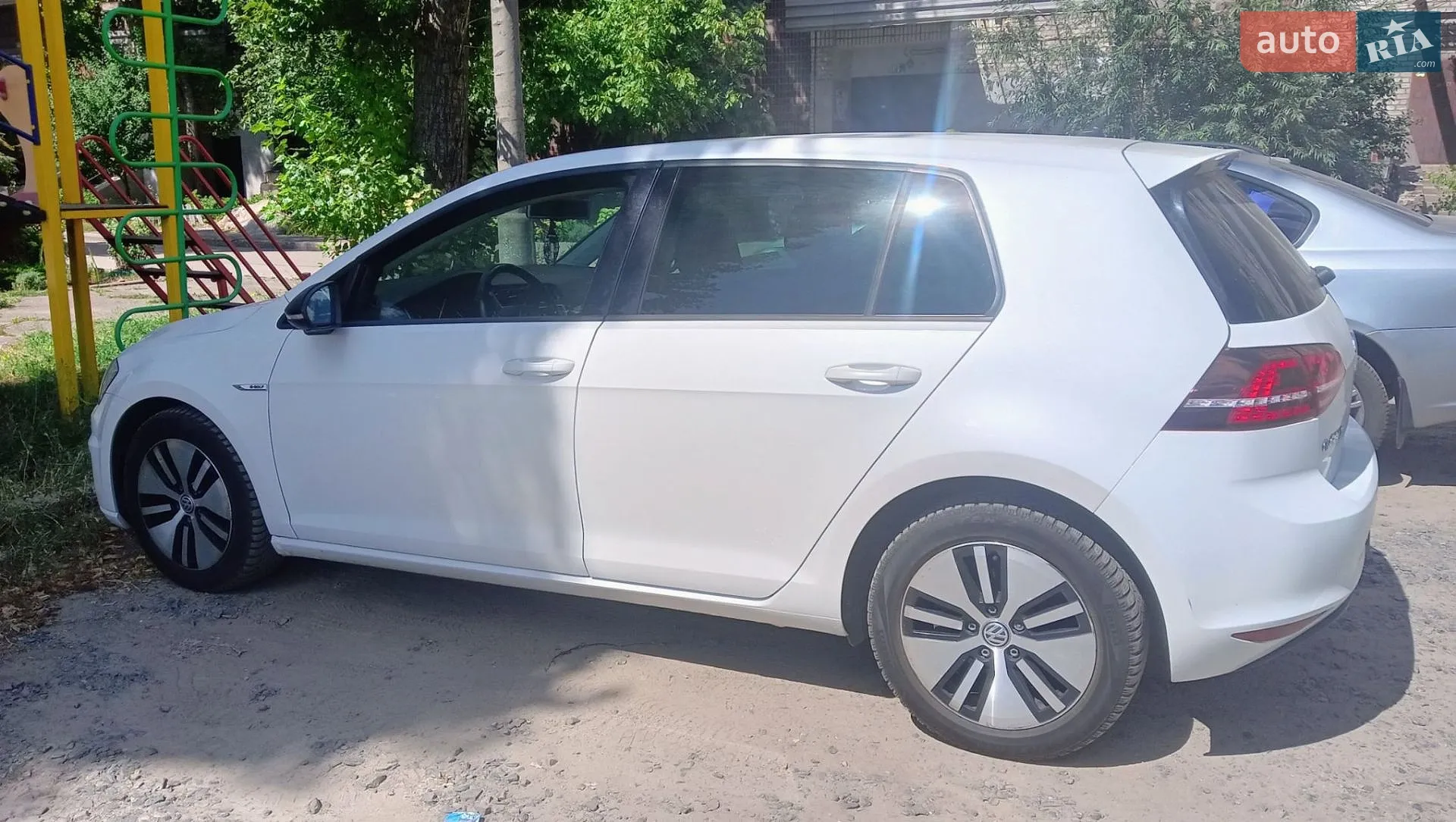 2014 Volkswagen Golf - мініатюра 12