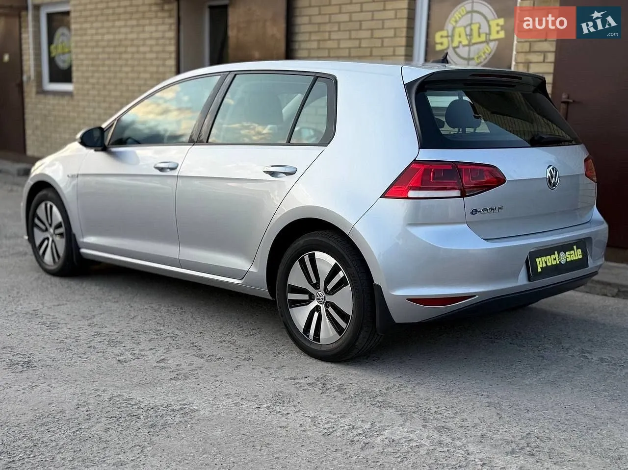 2016 Volkswagen Golf - мініатюра 2