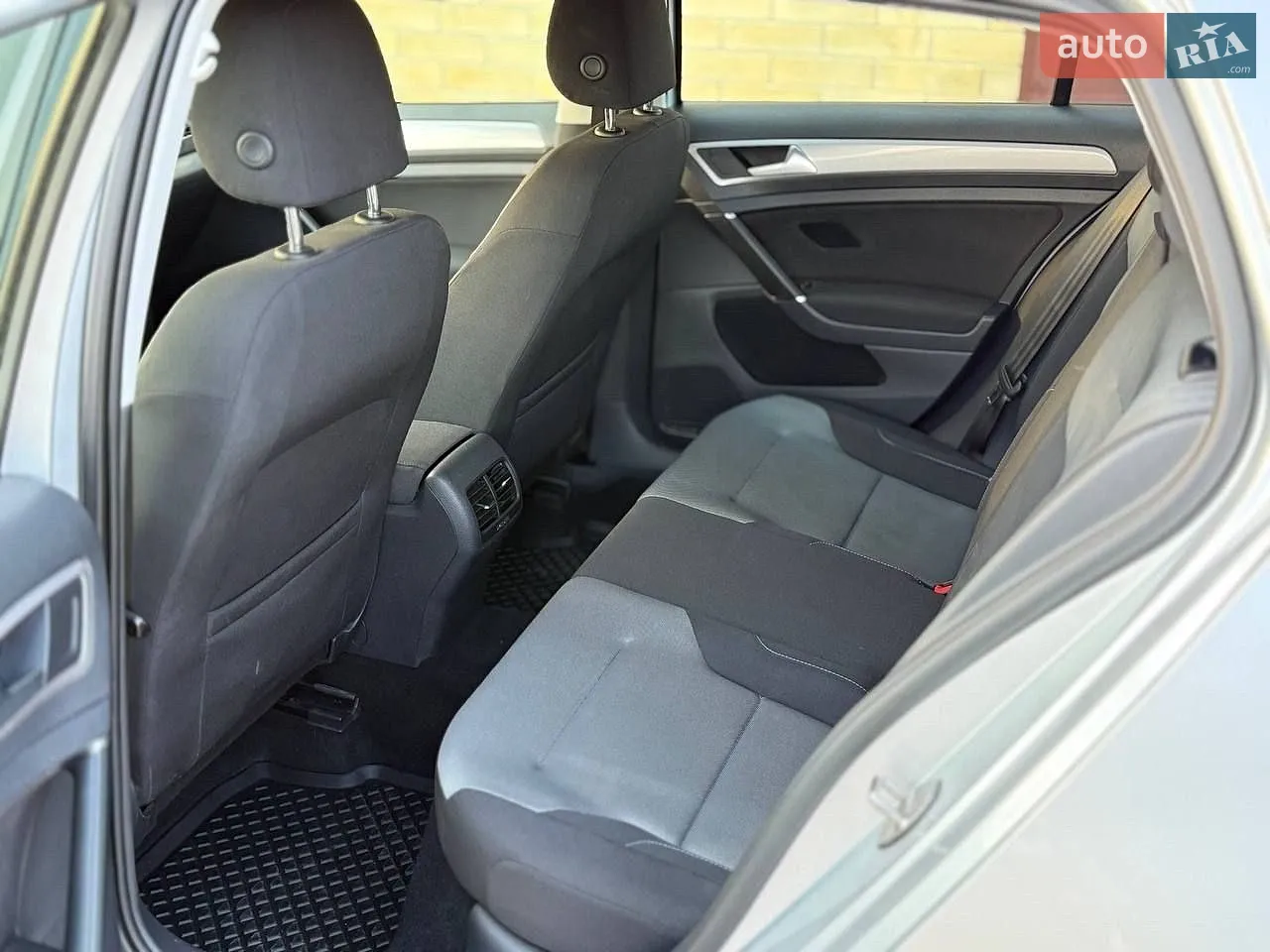 2016 Volkswagen Golf - мініатюра 8