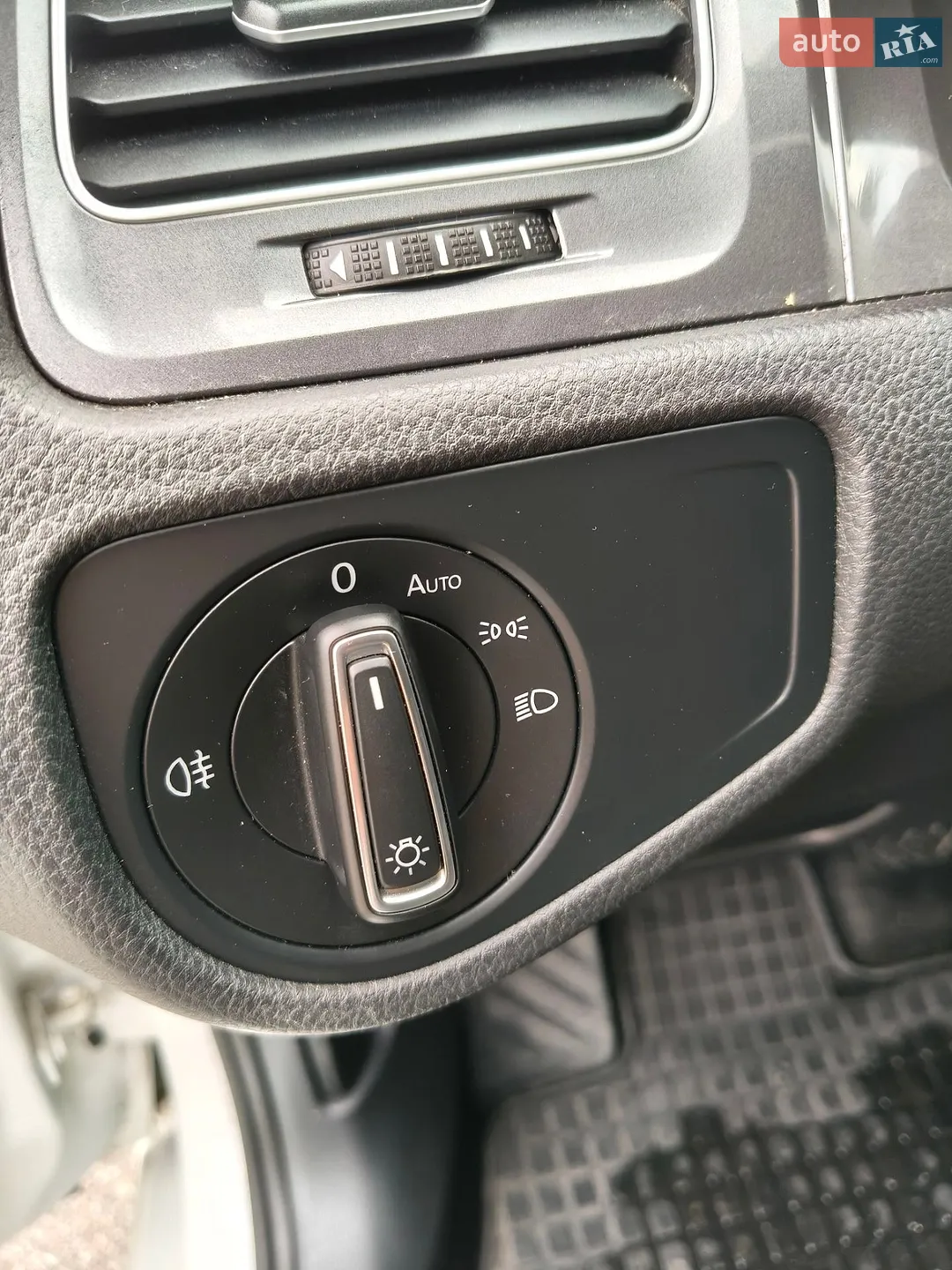 2014 Volkswagen Golf - мініатюра 35