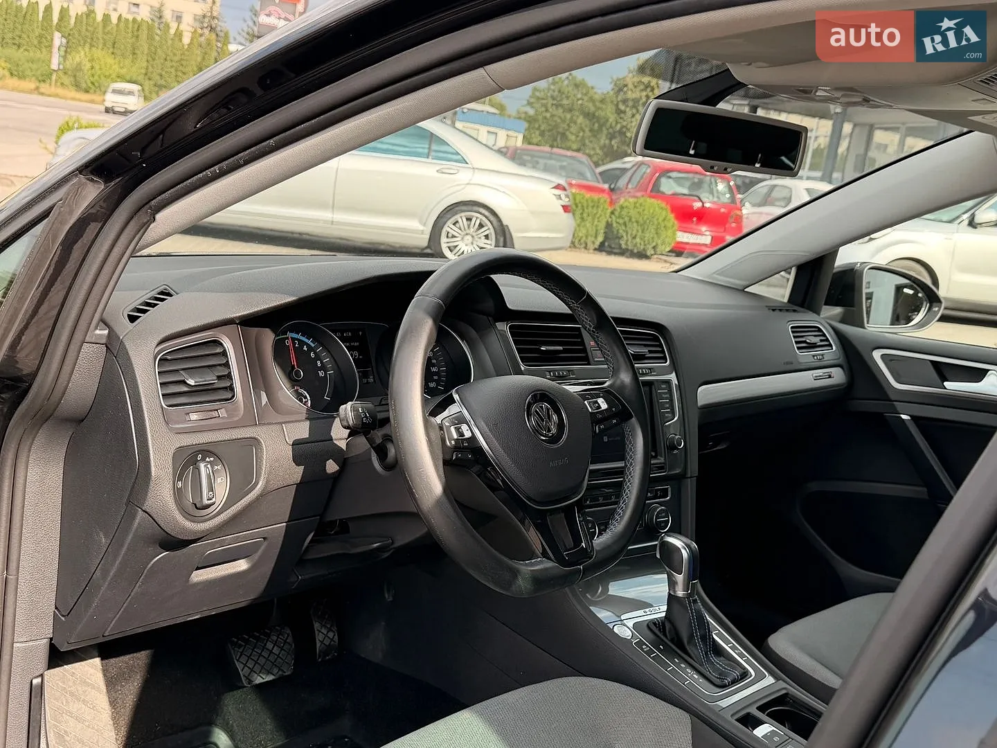 2016 Volkswagen Golf - мініатюра 16
