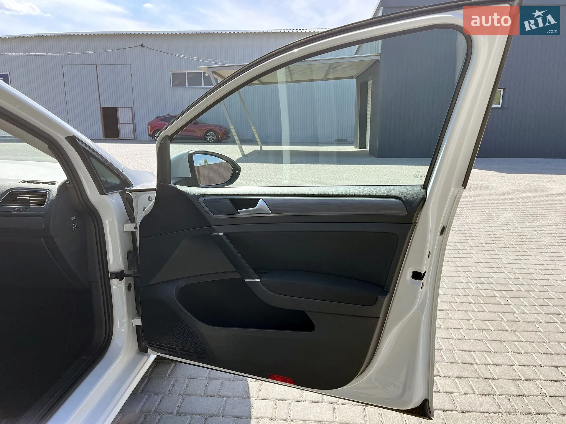 2020 Volkswagen Golf - мініатюра 35