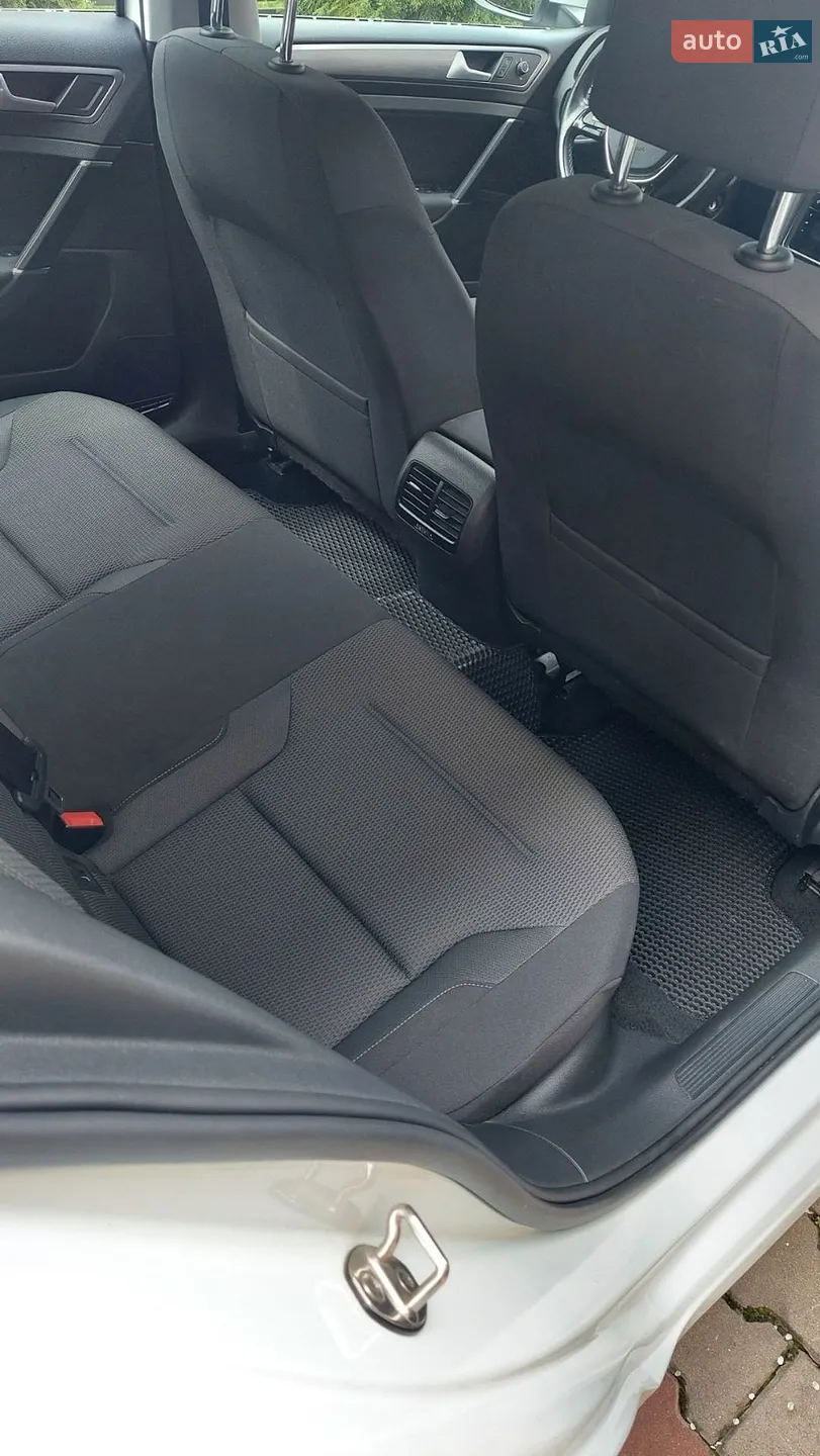 2020 Volkswagen Golf - мініатюра 18