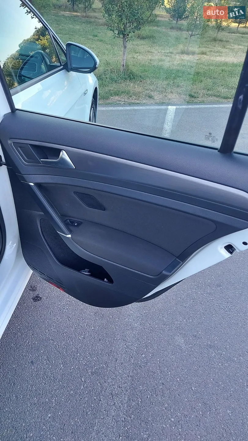 2020 Volkswagen Golf - мініатюра 15