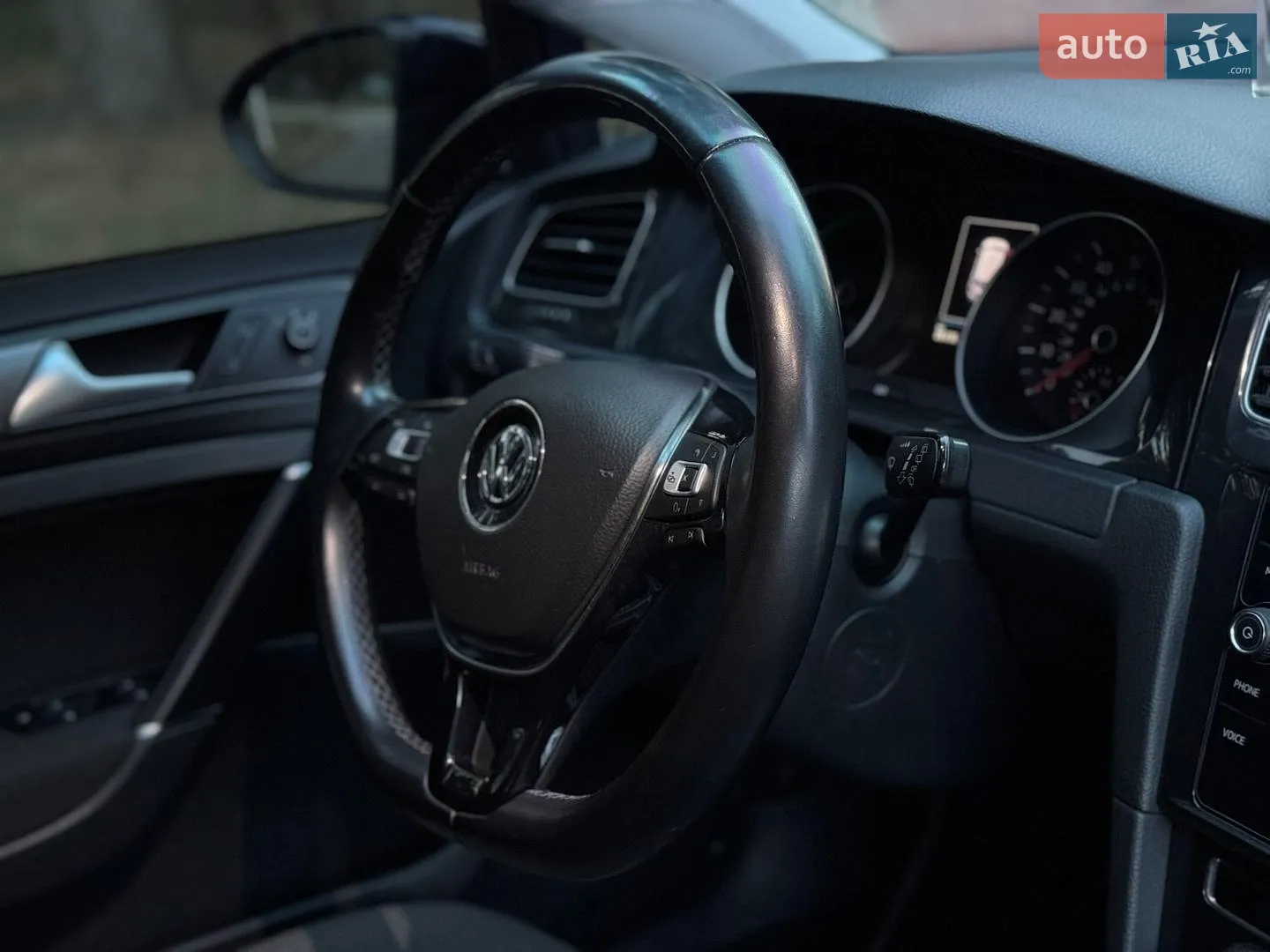 2017 Volkswagen Golf - мініатюра 25