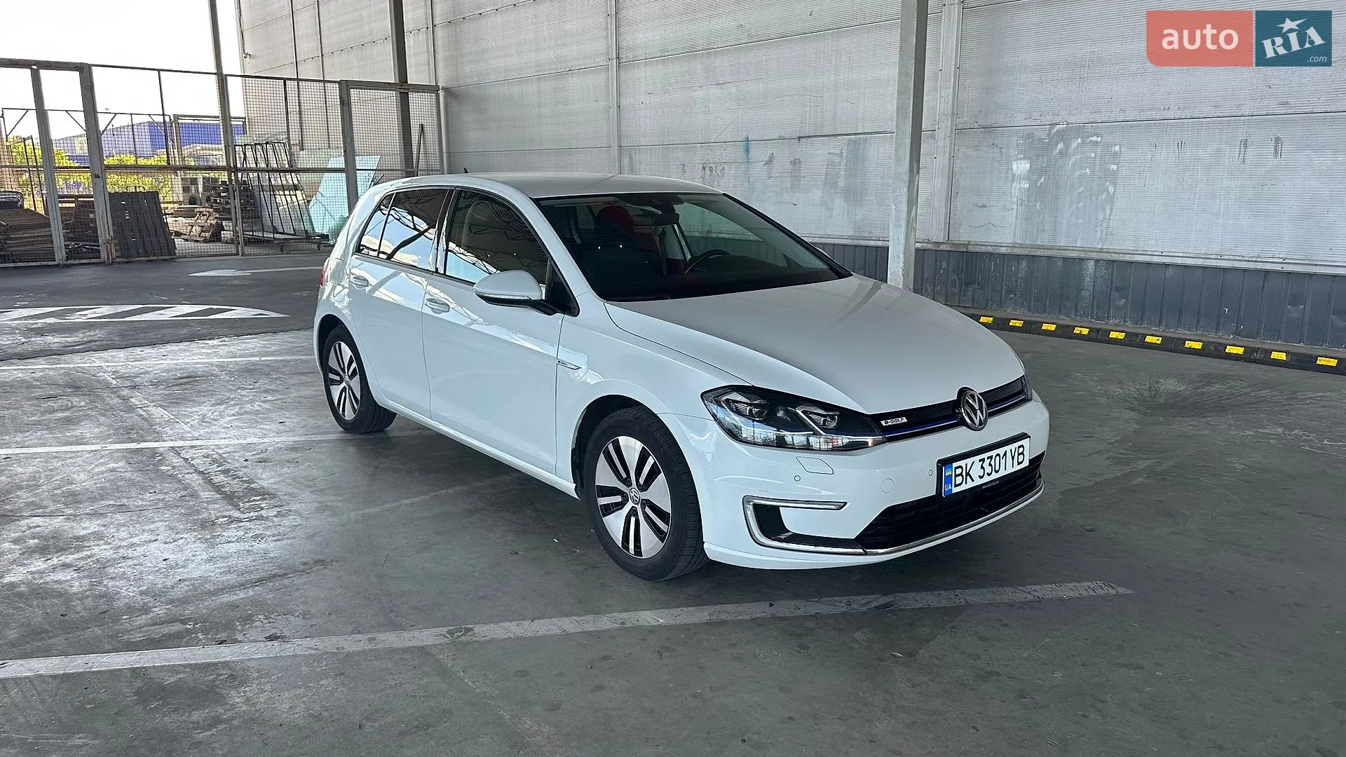 2017 Volkswagen Golf - фото 1