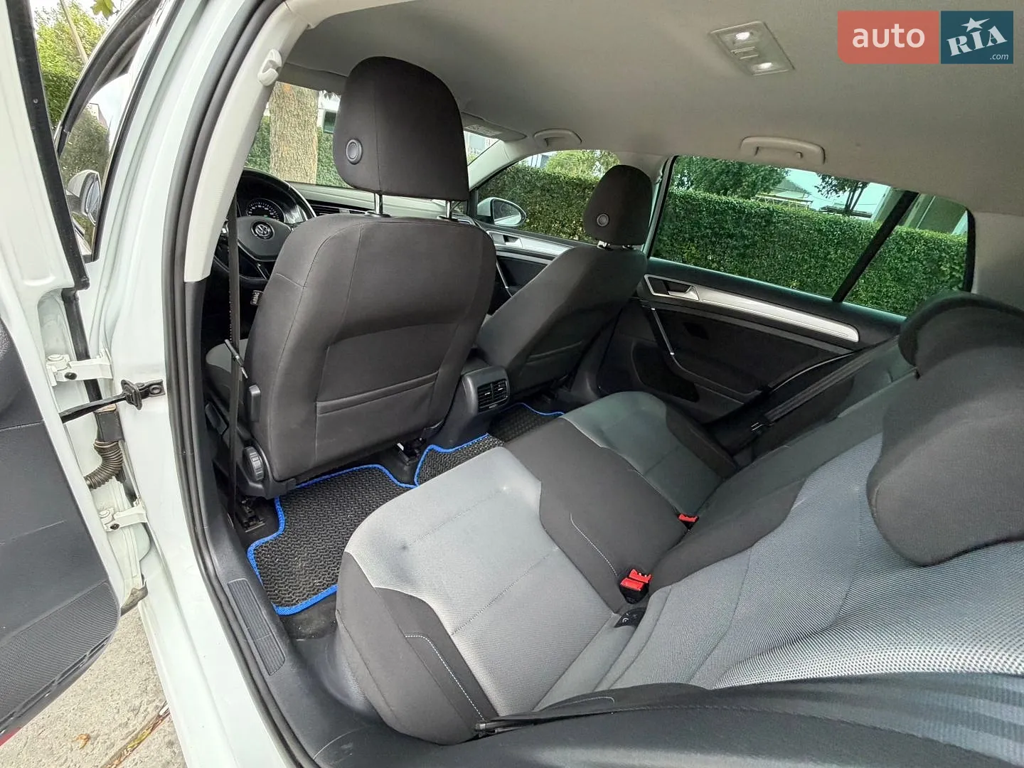 2014 Volkswagen Golf - мініатюра 36