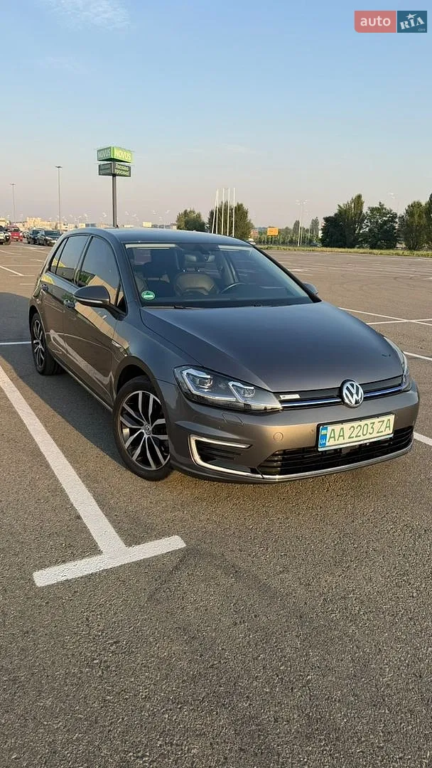 2019 Volkswagen Golf - мініатюра 9