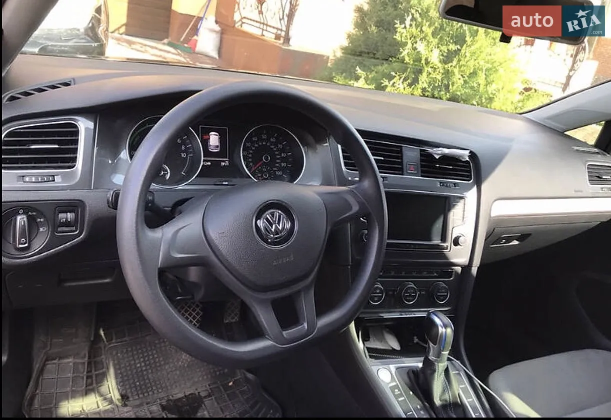 2016 Volkswagen Golf - мініатюра 16