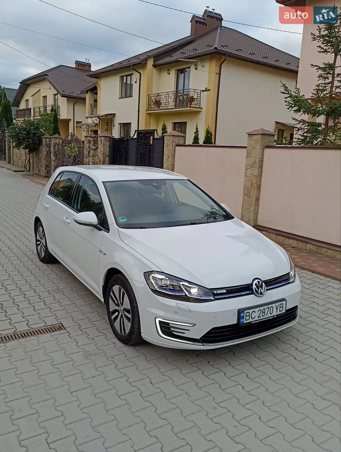 2020 Volkswagen Golf - фото 1