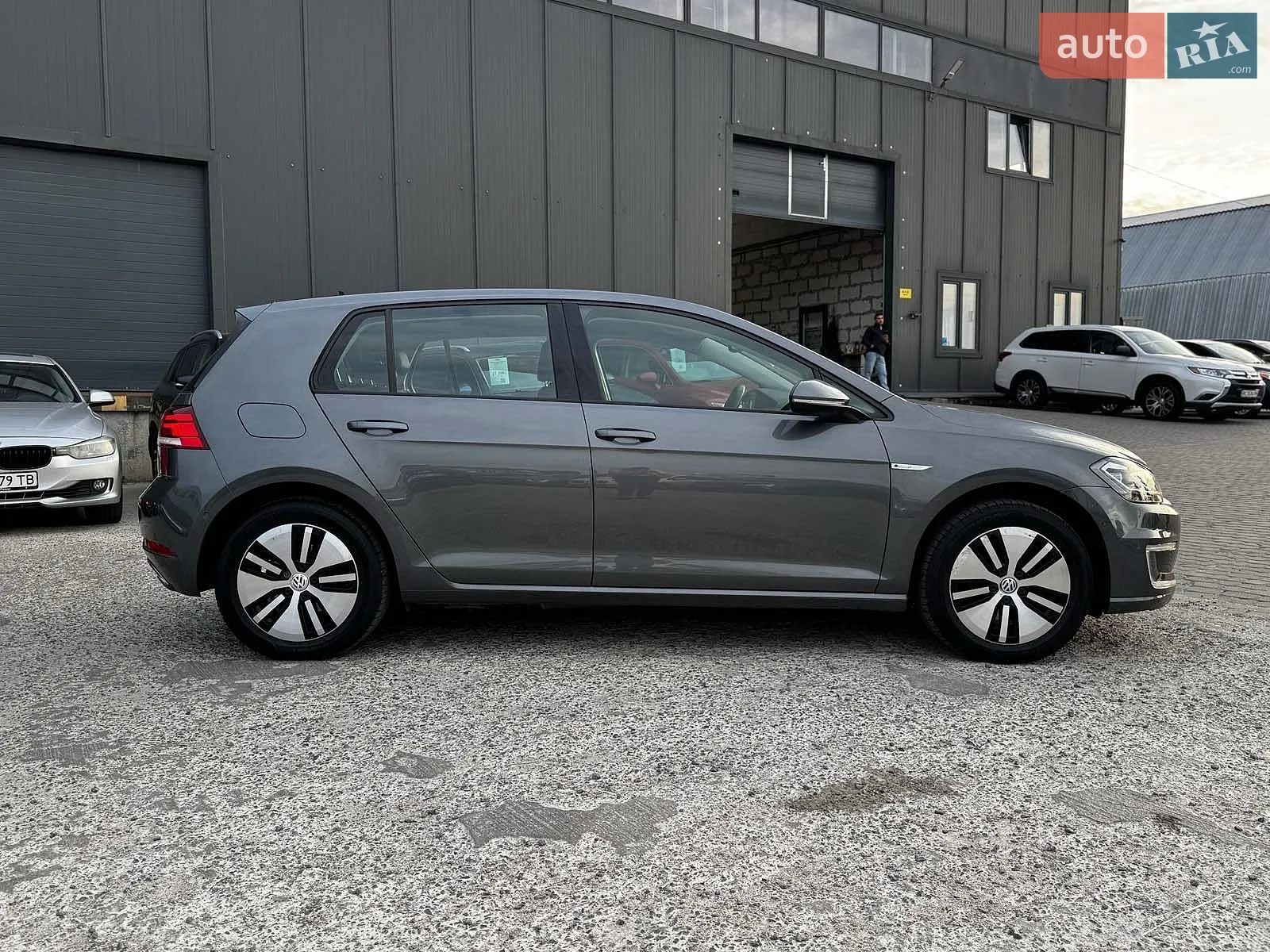2017 Volkswagen Golf - мініатюра 10