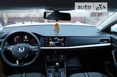 Седан Volkswagen e-Lavida 2021 в Кременце
