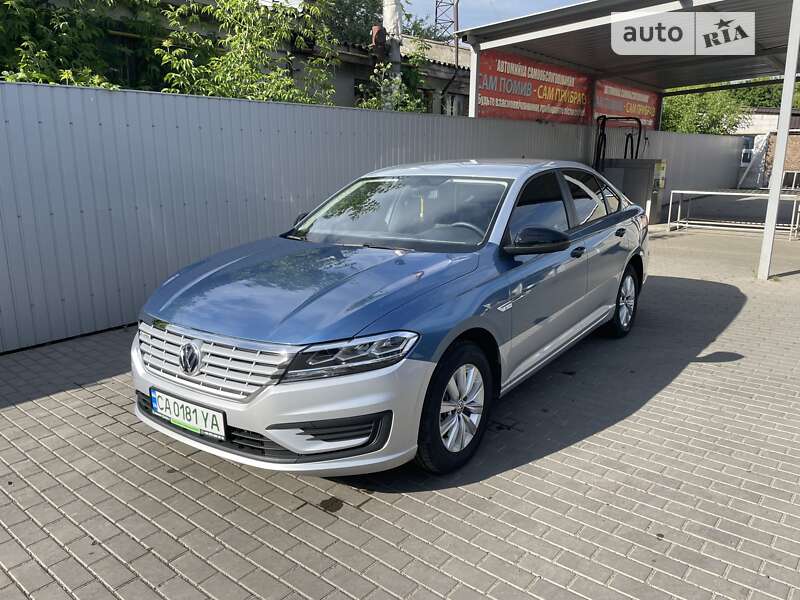 Volkswagen e-Lavida 2019