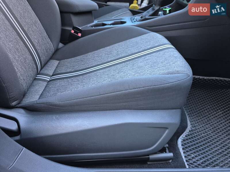 Седан Volkswagen e-Lavida 2019 в Киеве фото 27 Седан Volkswagen e-Lavida 2019 в Киеве