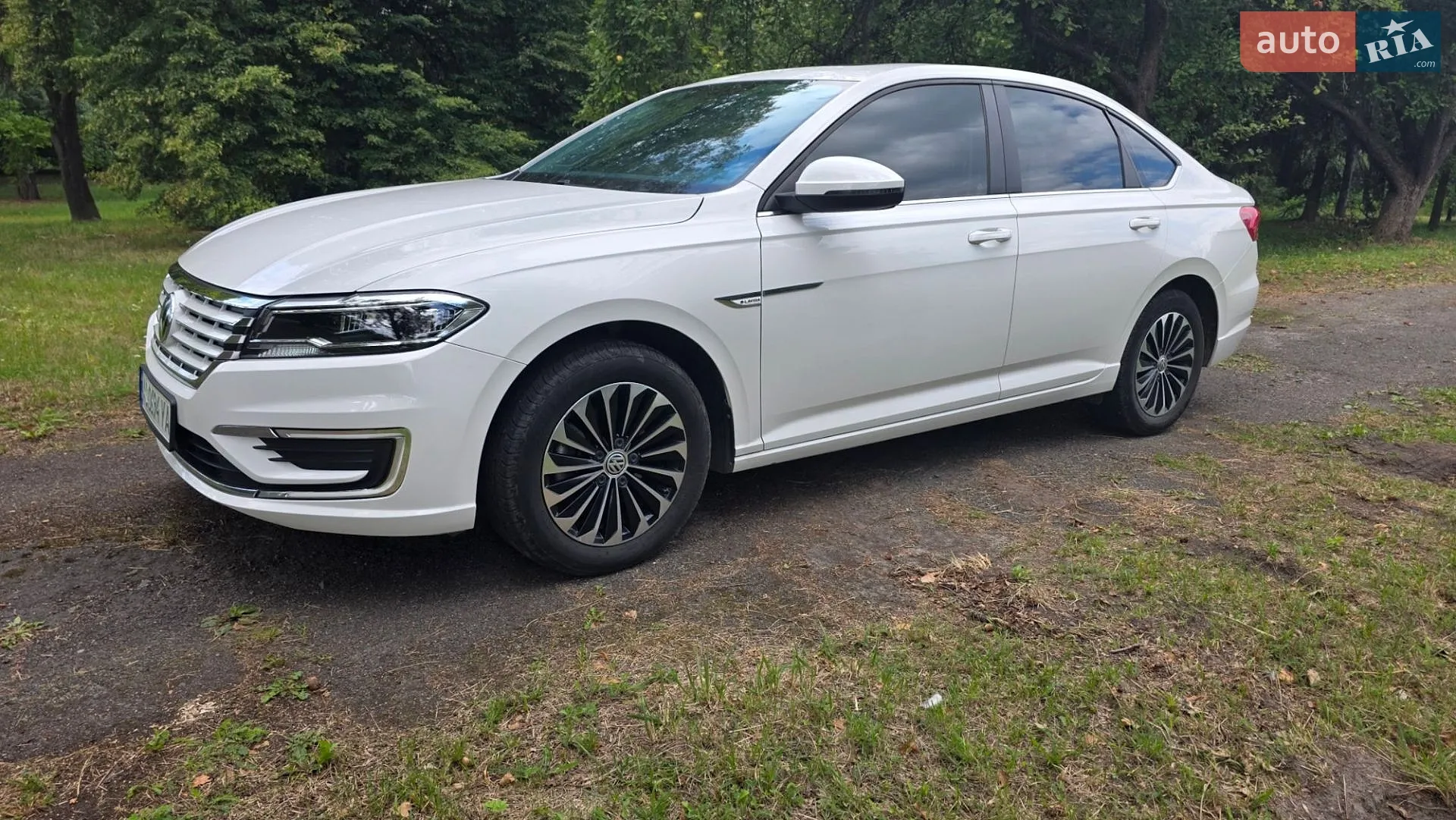 Volkswagen e-Lavida 2019