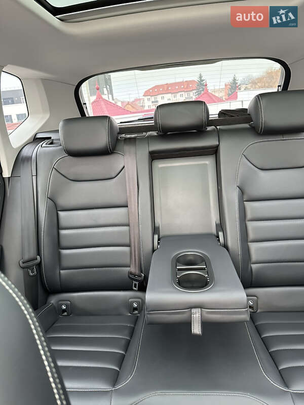 Внедорожник / Кроссовер Volkswagen E-Tharu 2020 в Мукачево