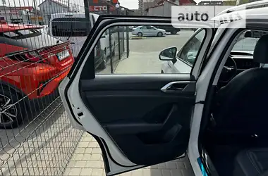 Volkswagen E-Tharu 2020