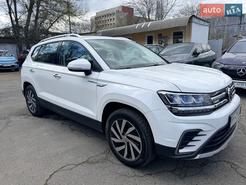 Volkswagen E-Tharu 2020