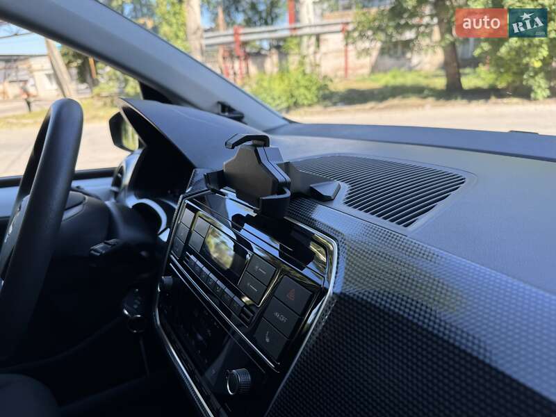 Хэтчбек Volkswagen e-Up 2022 в Запорожье