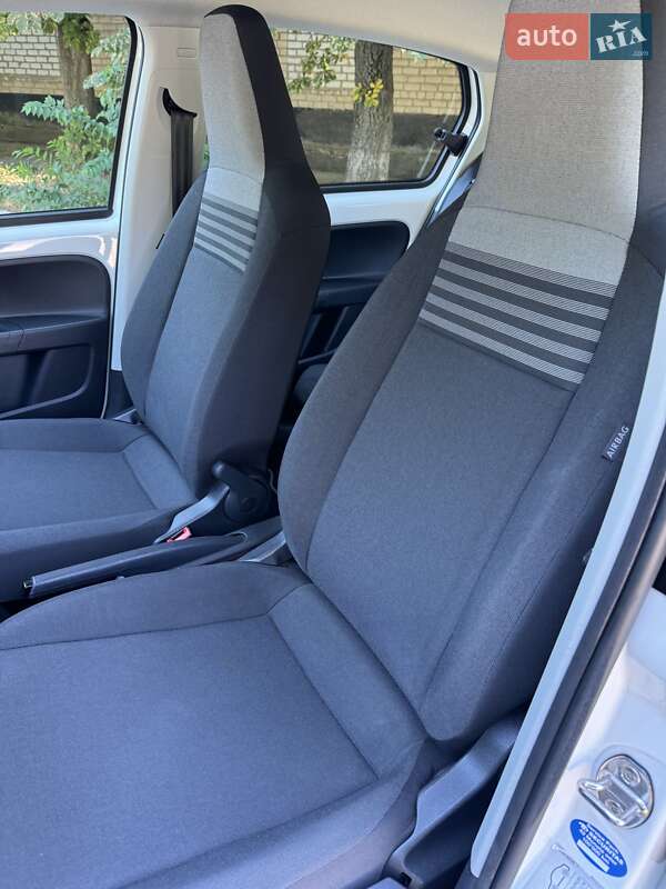 Хэтчбек Volkswagen e-Up 2022 в Запорожье