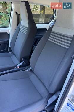 Хэтчбек Volkswagen e-Up 2022 в 