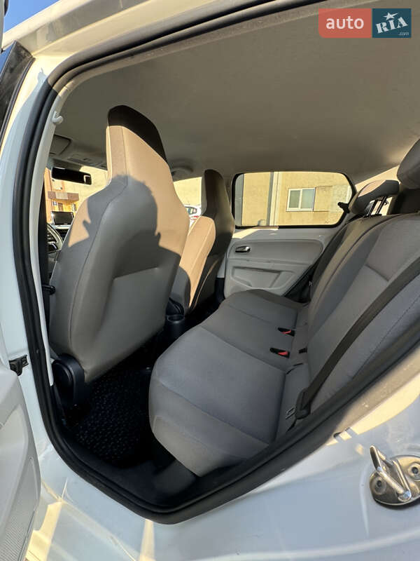 Хетчбек Volkswagen e-Up 2013 в Львові фото 26 Хетчбек Volkswagen e-Up 2013 в Львові