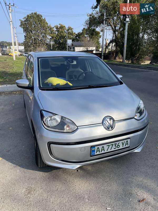 Volkswagen e-Up 2014