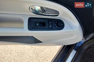 Хэтчбек Volkswagen e-Up 2014 в 