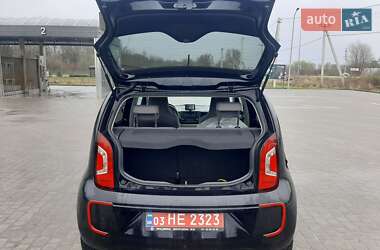 Хэтчбек Volkswagen e-Up 2015 в 