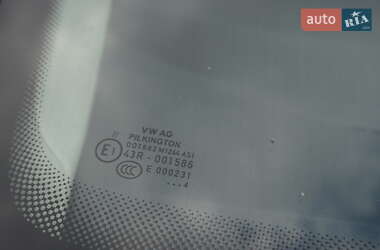 Хетчбек Volkswagen e-Up 2014 в 