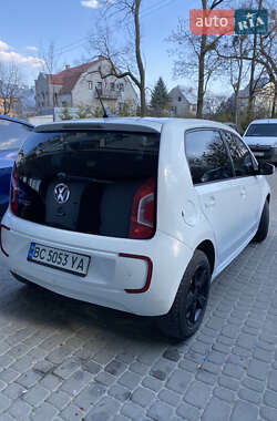 Хэтчбек Volkswagen e-Up 2013 в 