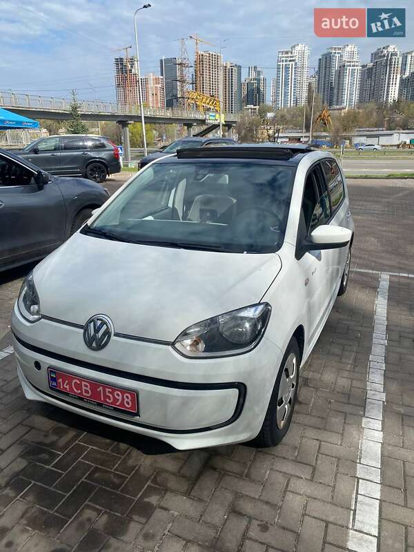Хэтчбек Volkswagen e-Up 2014 в Киеве